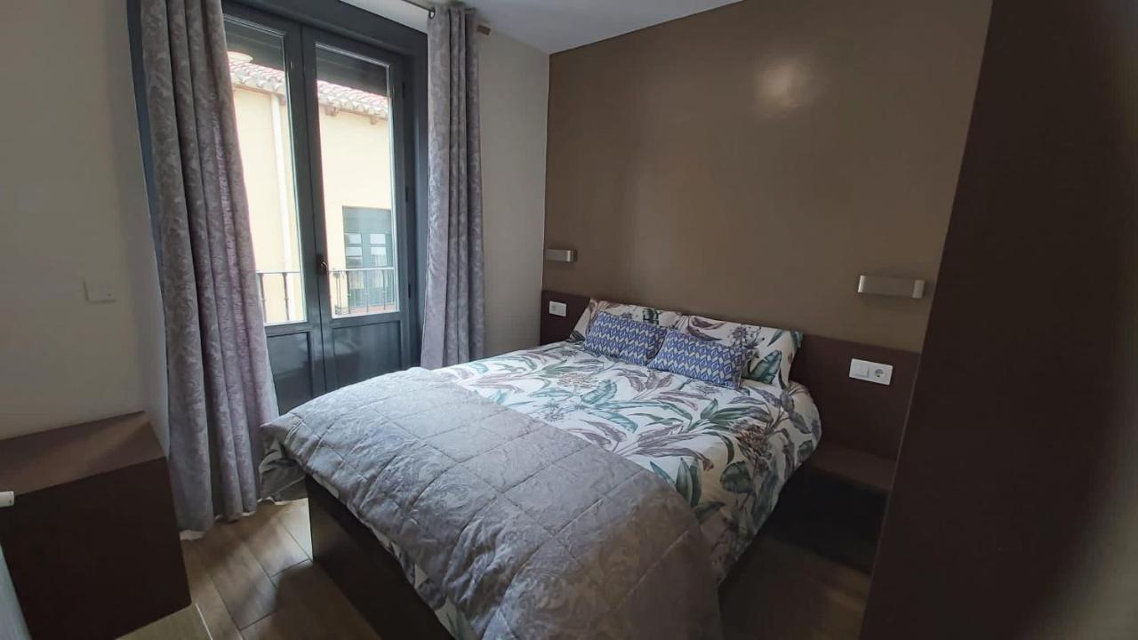 Hostal Corazon De Madrid 1 — Photos 2